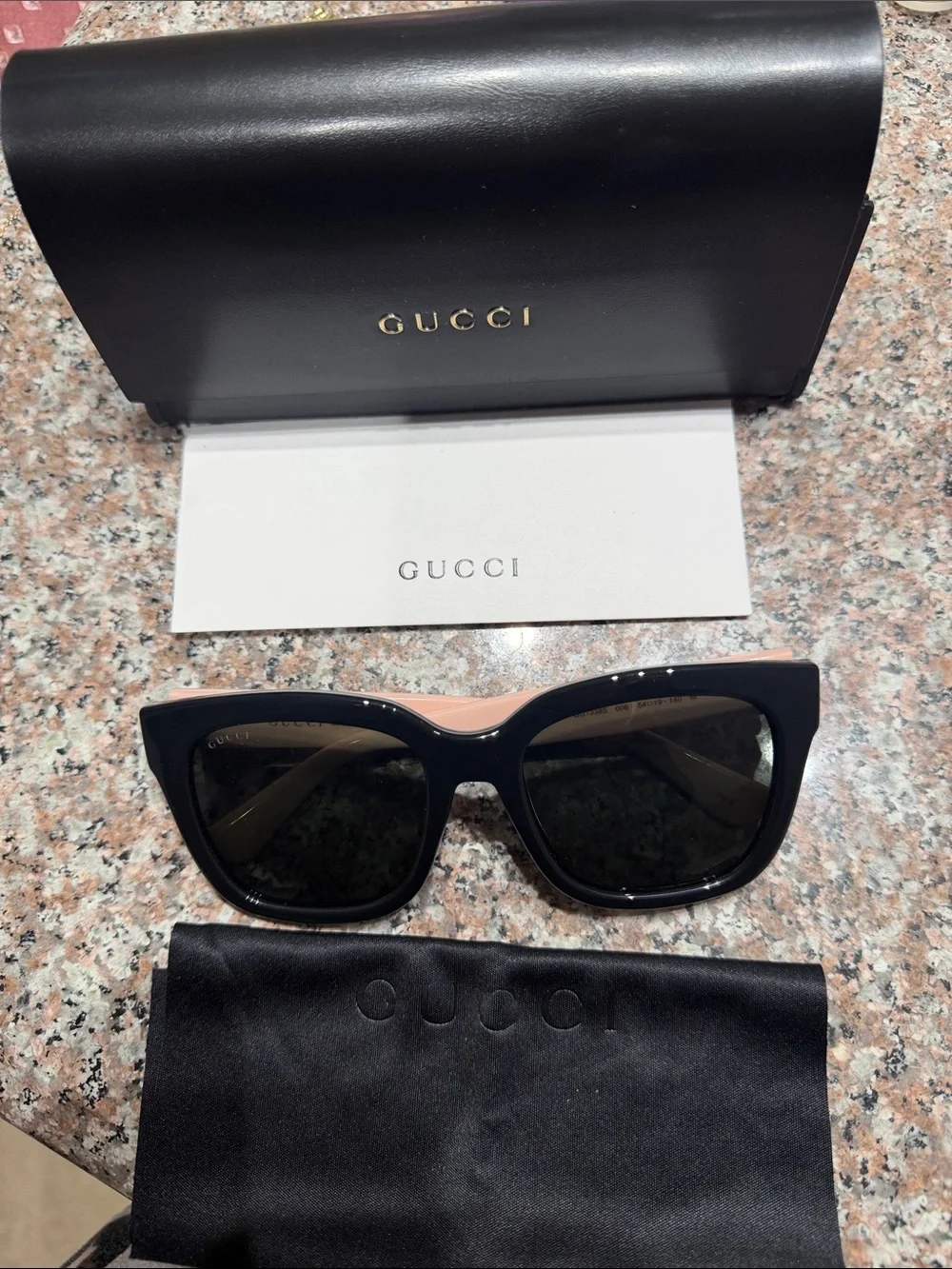 Gucci Black NEW full set Sunglasses